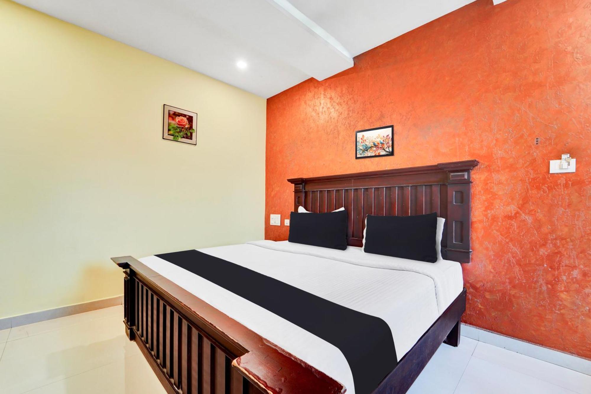 ホテル Super Townhouse Ernakulam North Kochi エクステリア 写真