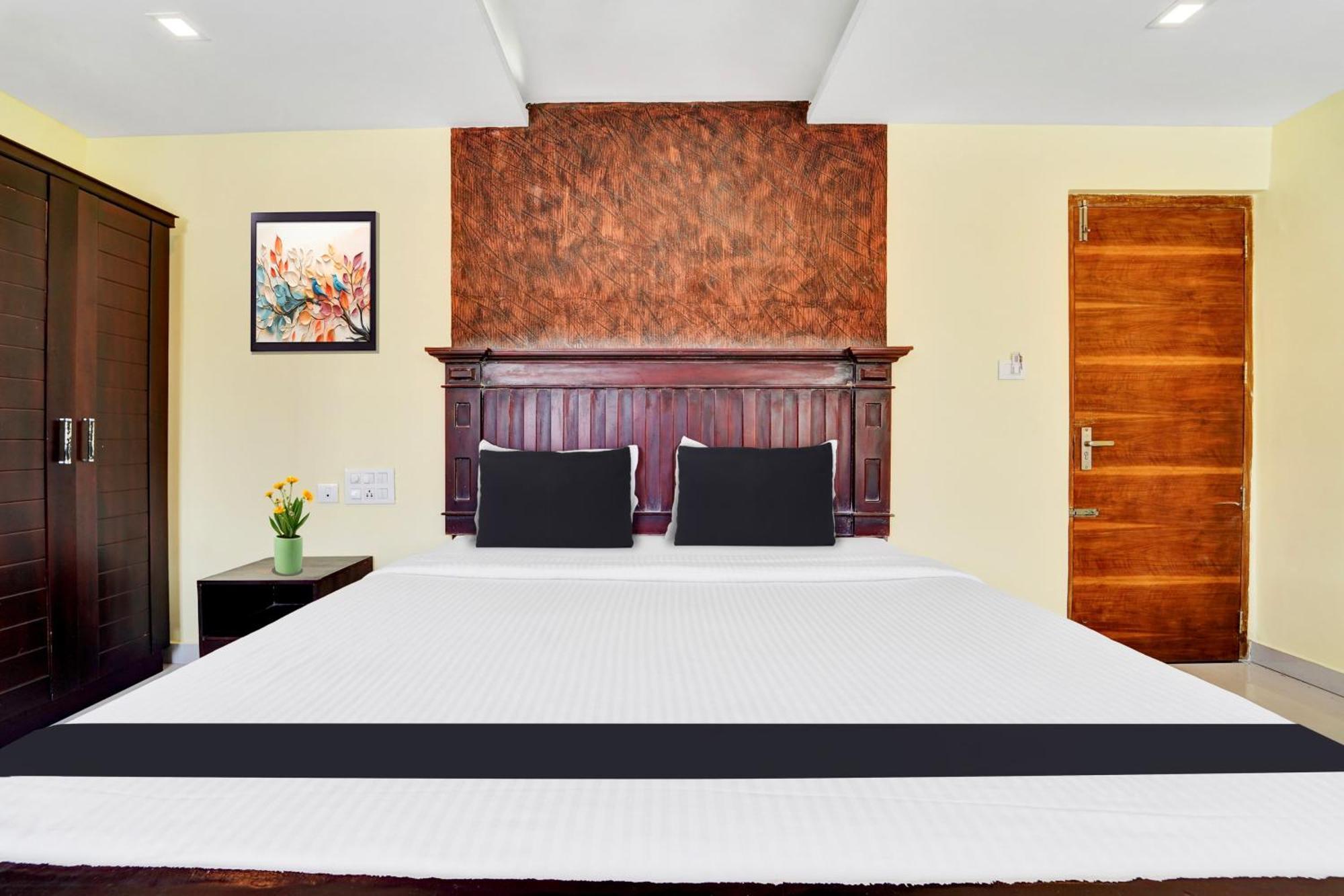 ホテル Super Townhouse Ernakulam North Kochi エクステリア 写真