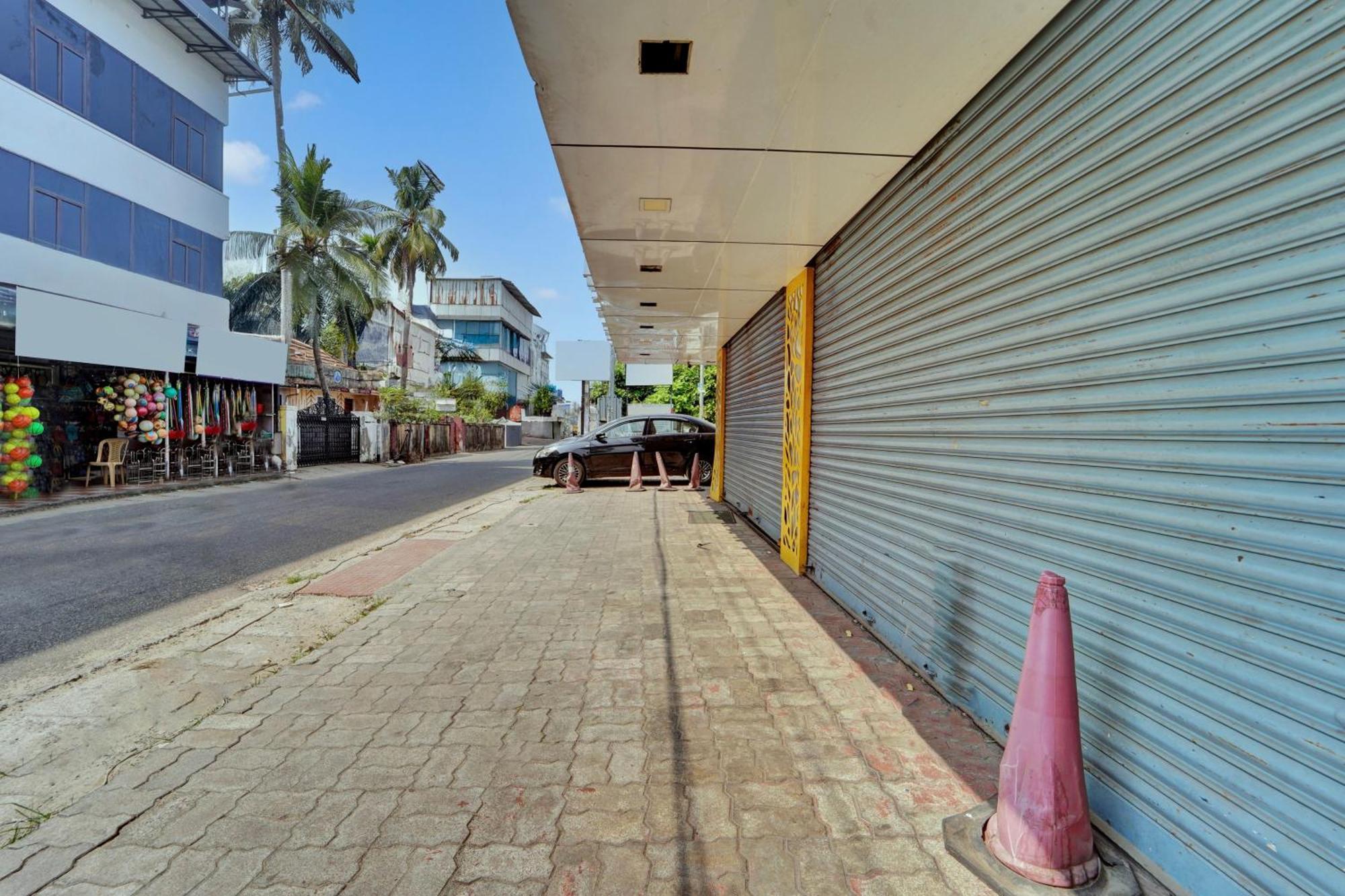 ホテル Super Townhouse Ernakulam North Kochi エクステリア 写真