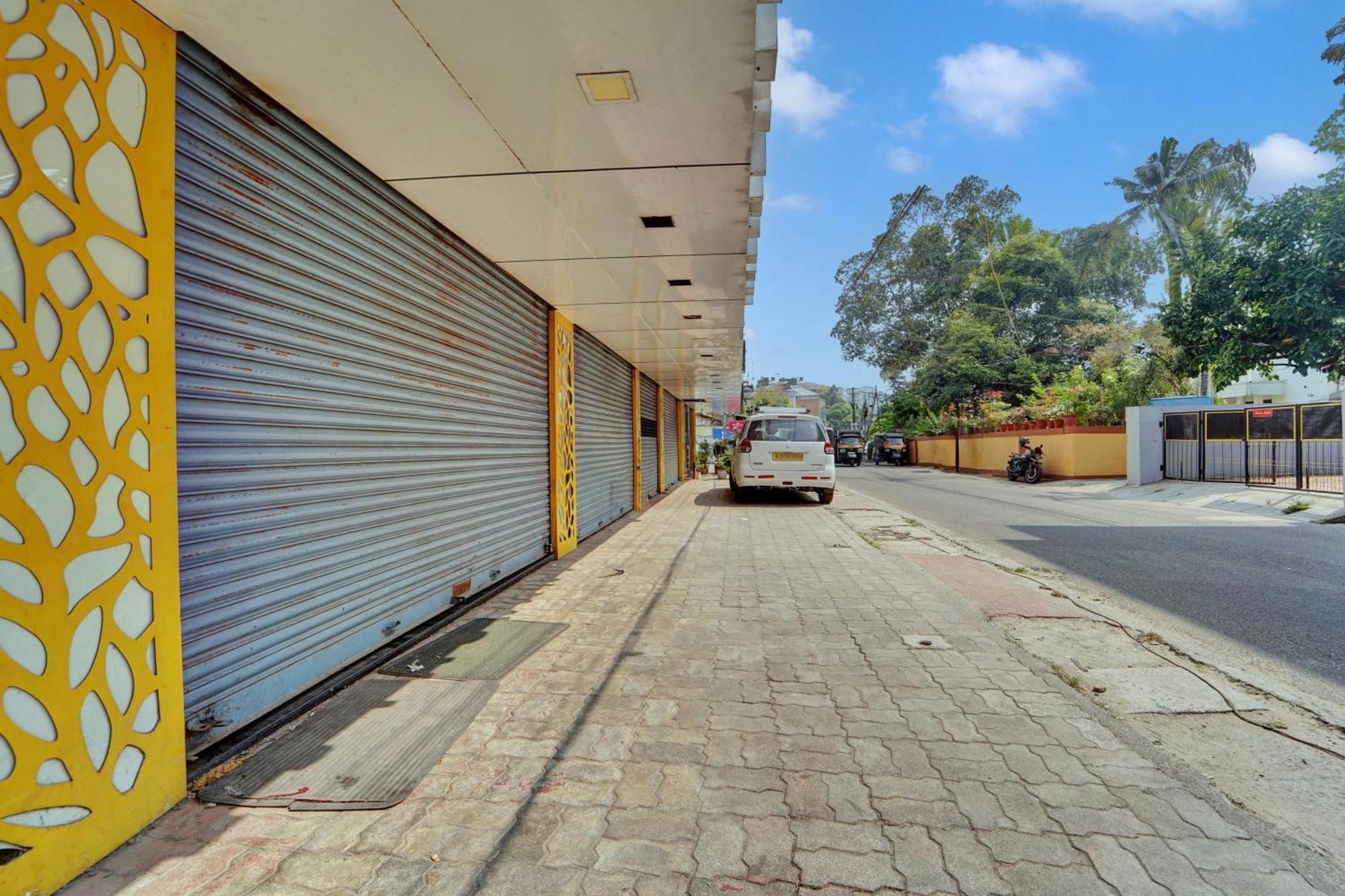 ホテル Super Townhouse Ernakulam North Kochi エクステリア 写真